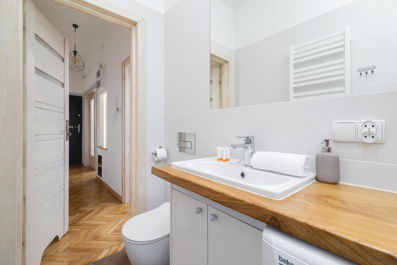 Old Town Apartments Basztowa By Renters 크라쿠프 외부 사진