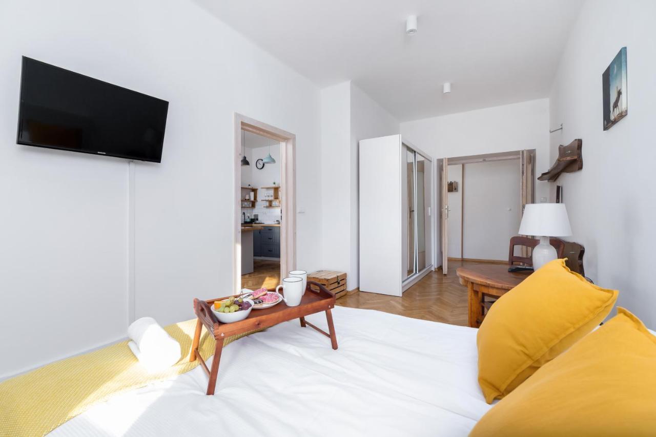 Old Town Apartments Basztowa By Renters 크라쿠프 외부 사진